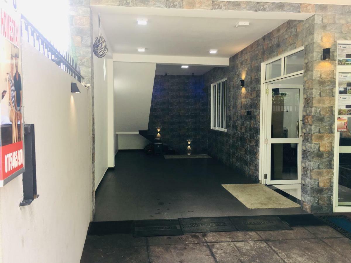 Jenushi Homestay 康提 外观 照片