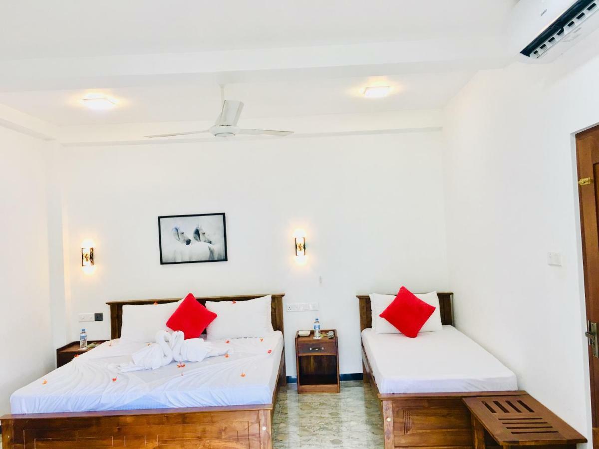 Jenushi Homestay 康提 外观 照片