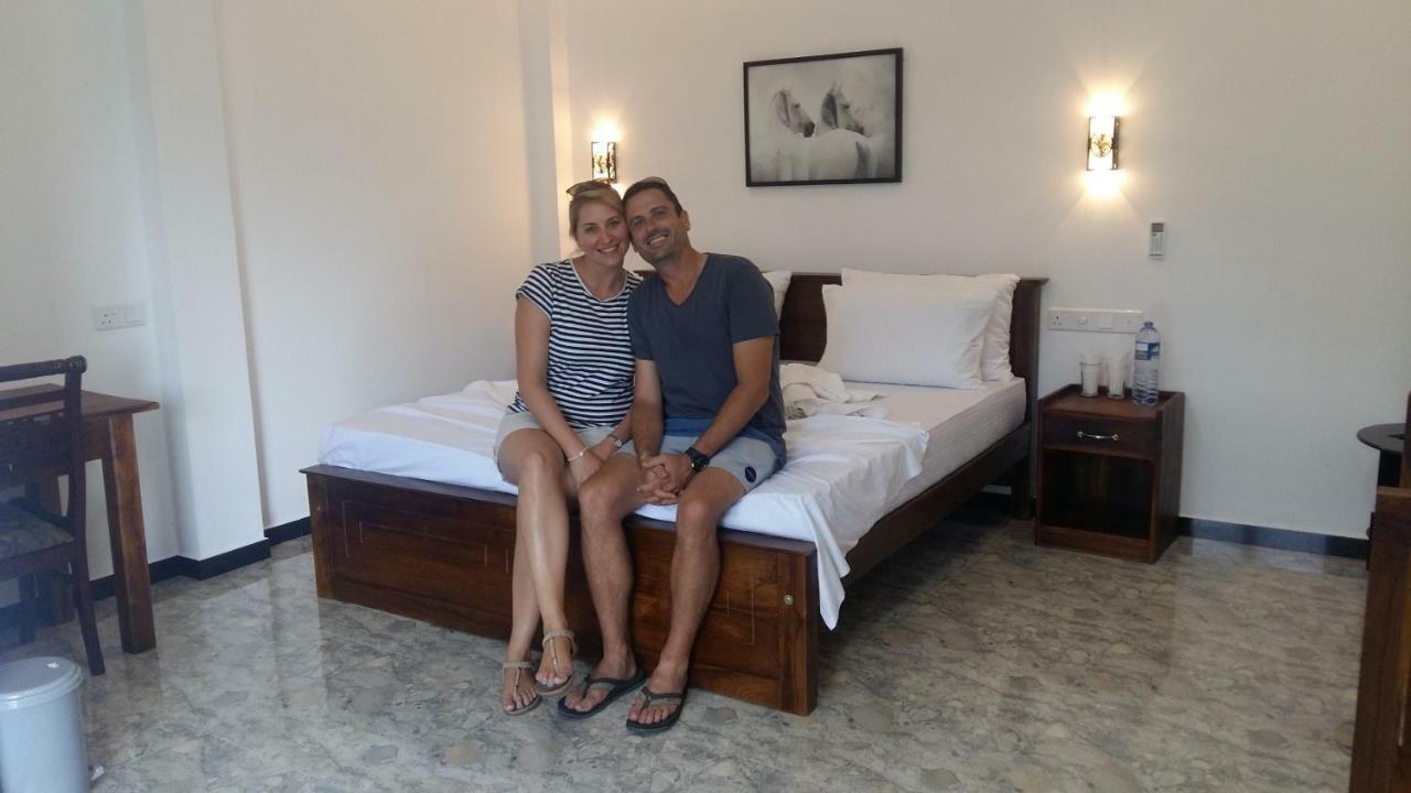 Jenushi Homestay 康提 外观 照片