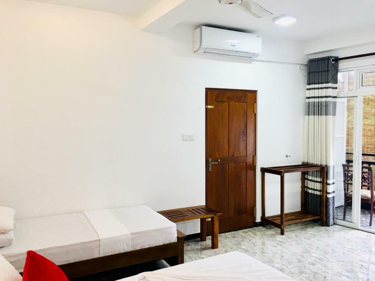 Jenushi Homestay 康提 外观 照片