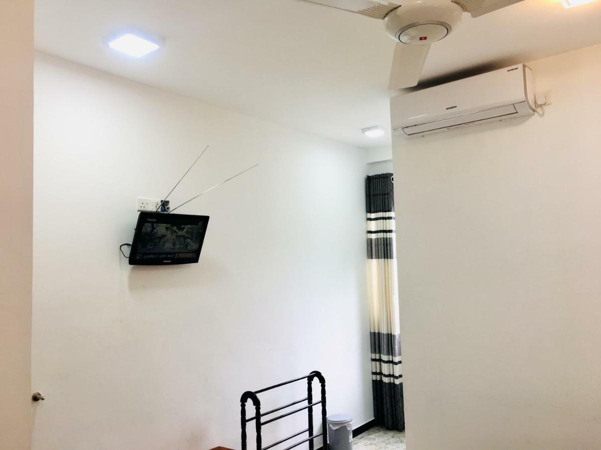 Jenushi Homestay 康提 外观 照片