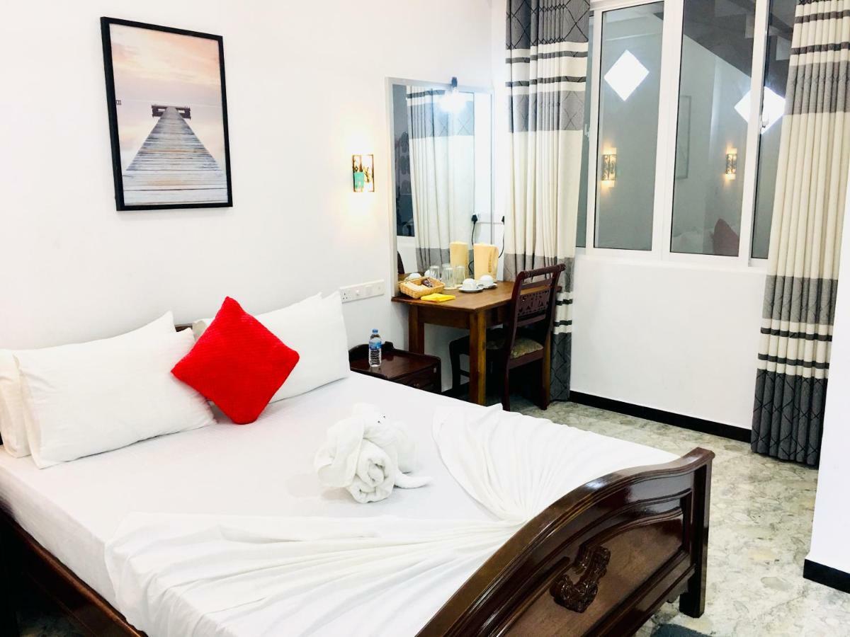 Jenushi Homestay 康提 外观 照片